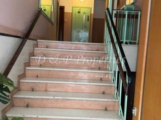 Σκαλιά προς την είσοδο