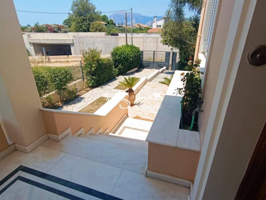 Είσοδος οικοδομής