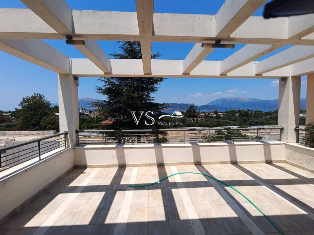 Θέα απο μπαλκόνι