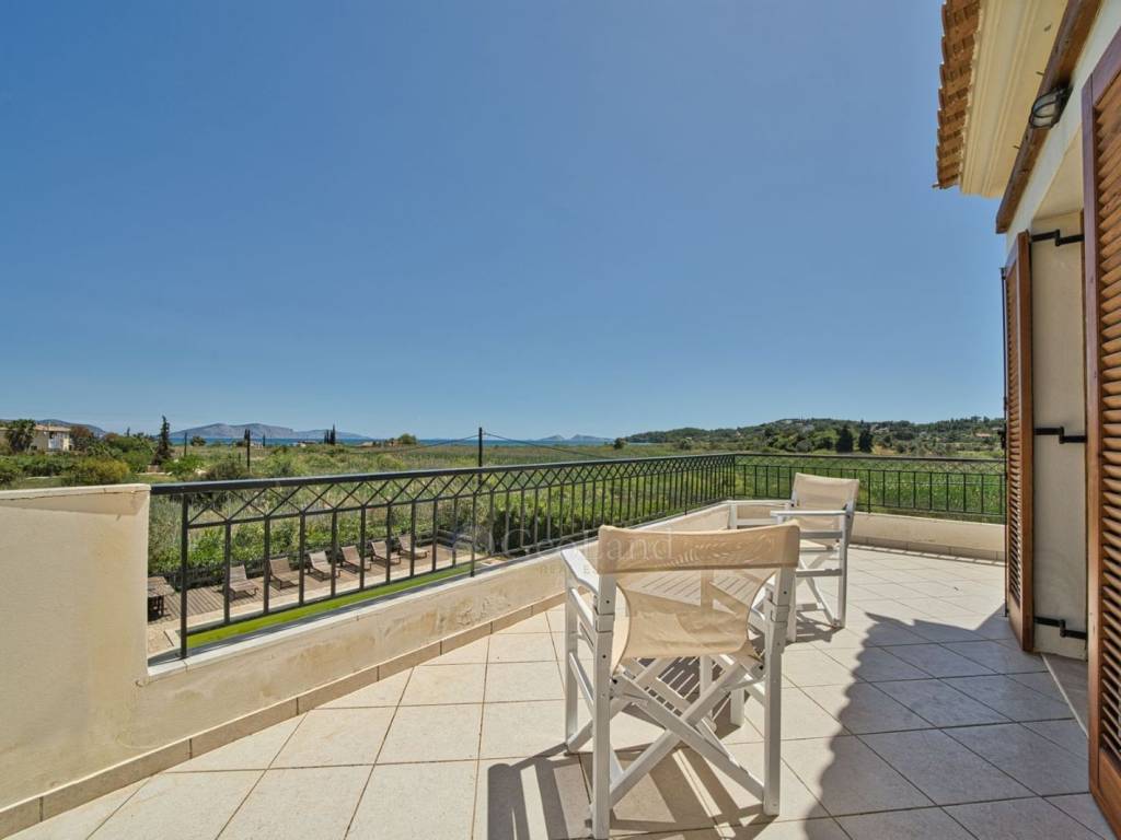 Θέα από μπαλκόνι