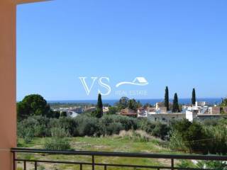 Θέα απο μπαλκόνι