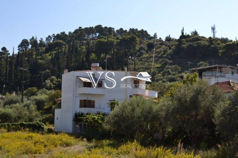 Θέα απο μπαλκόνι