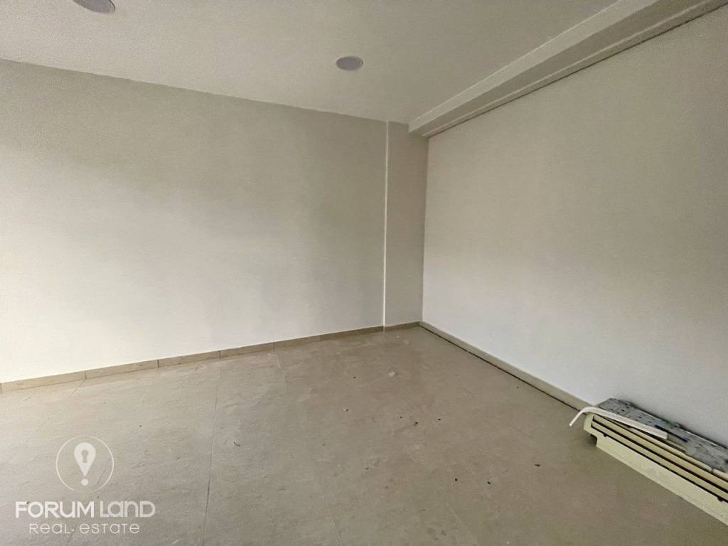 Forumland Real Estate, επαγγελματικός χώρος