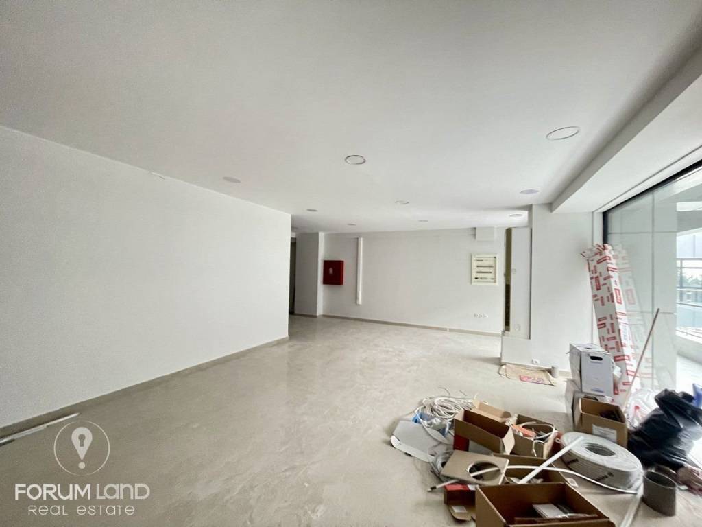 Forumland Real Estate, επαγγελματικός χώρος