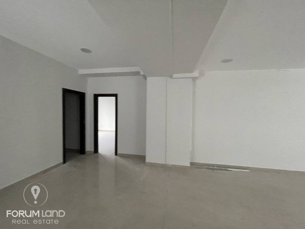 Forumland Real Estate, επαγγελματικός χώρος