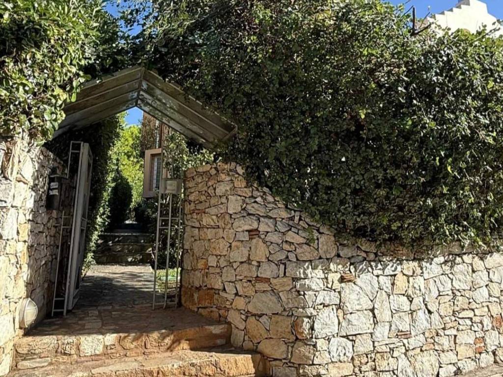 Luxurious detached house