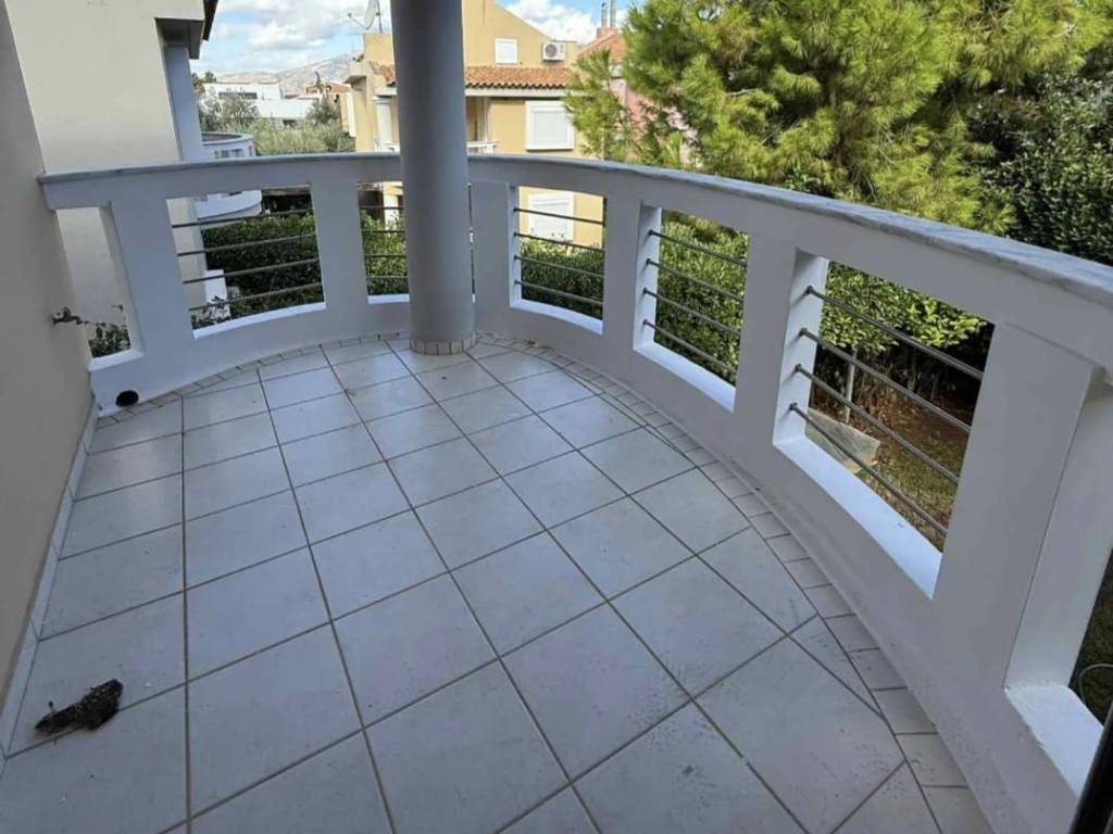 Luxurious detached house