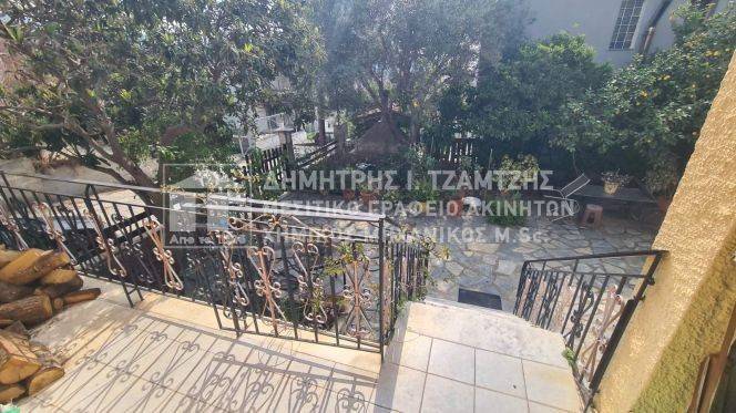 Θέα από μπαλκόνι