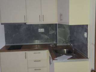 ΚΟΥΖΙΝΑ ΚΑΙΝΟΥΡΙΑ