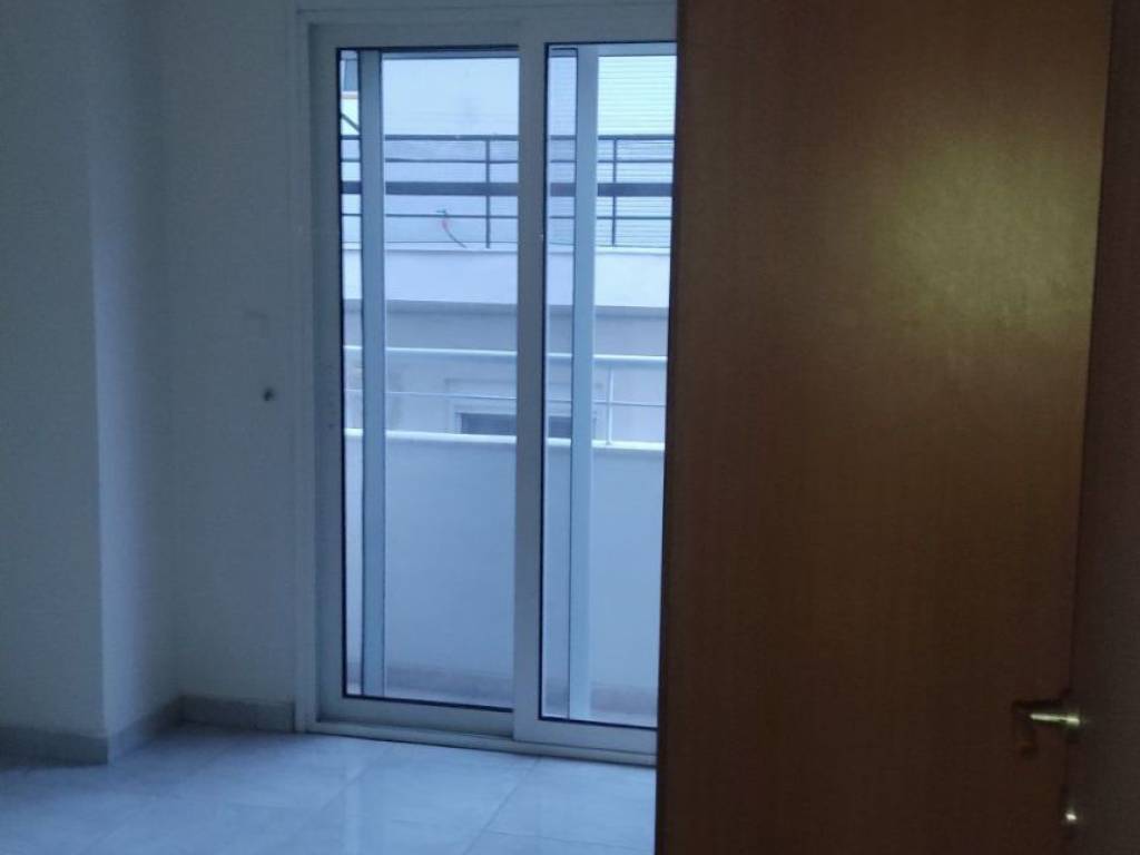 ΔΩΜΑΤΙΟ ΜΕ ΜΠΑΛΚΟΝΙ