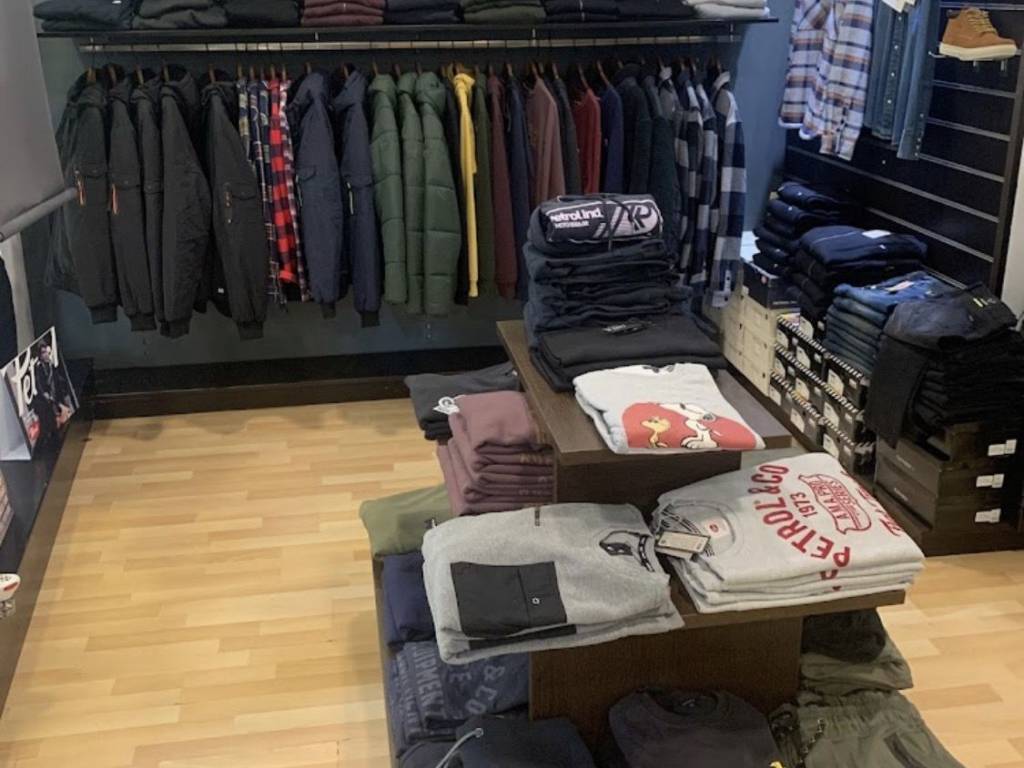 Εσωτερικοι χώροι