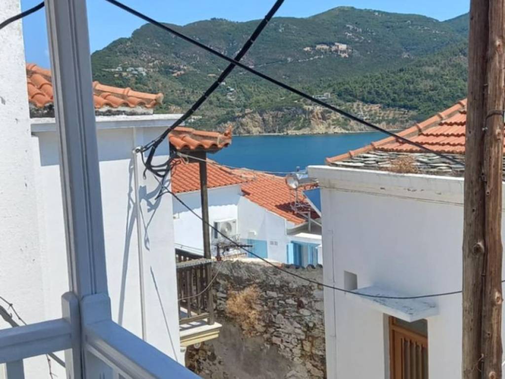 Μπαλκόνι με θέα θάλασσα