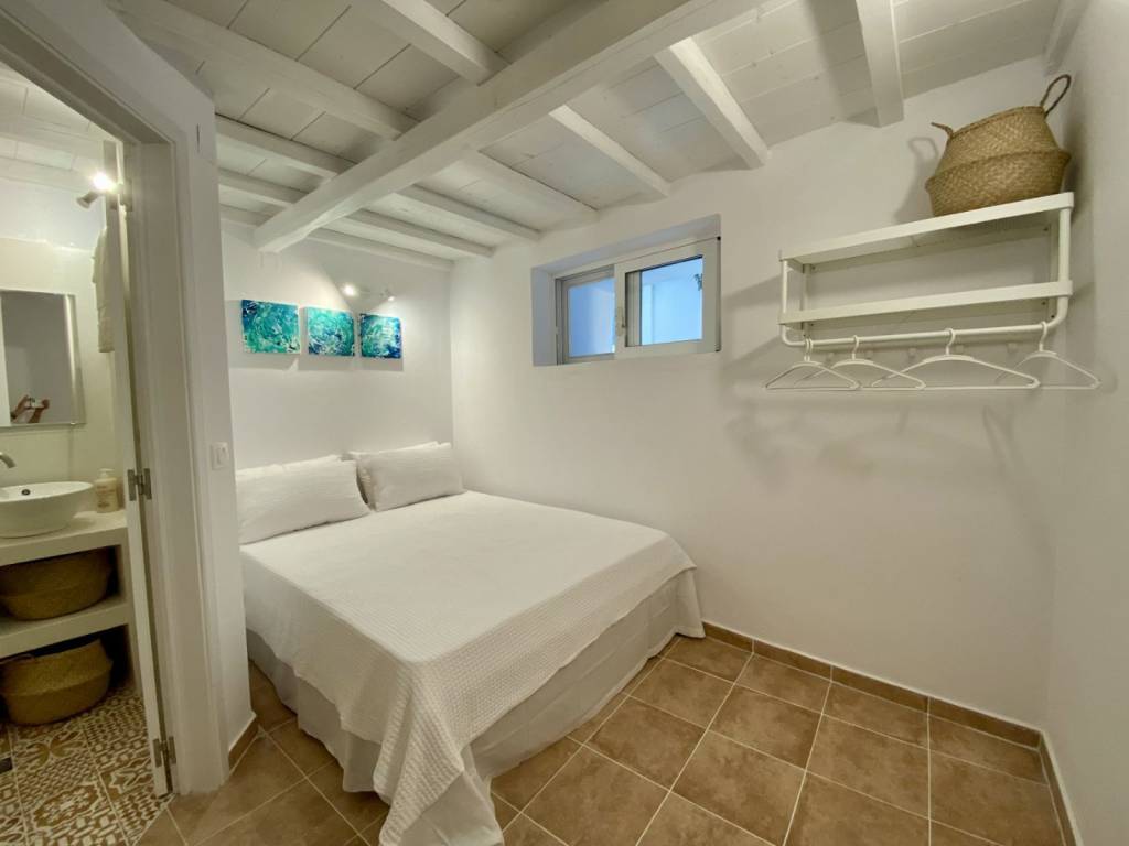 Δεύτερο Υπνοδωμάτιο