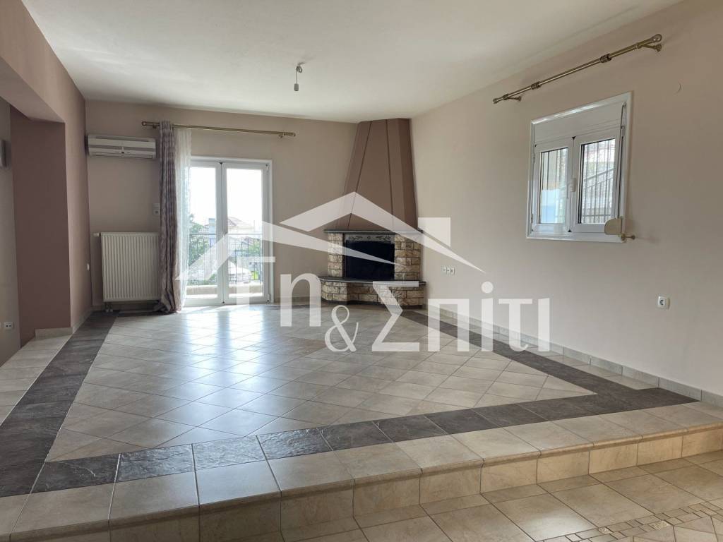 Σαλοκουζίνα