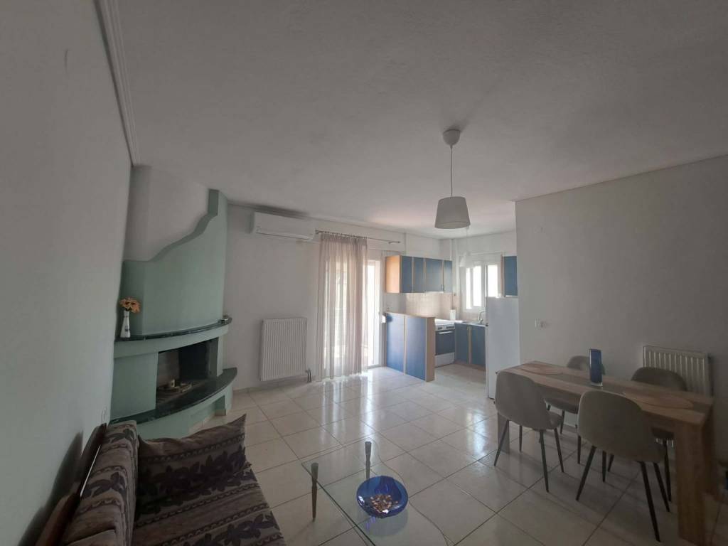 Salonokoyzina me tzaki