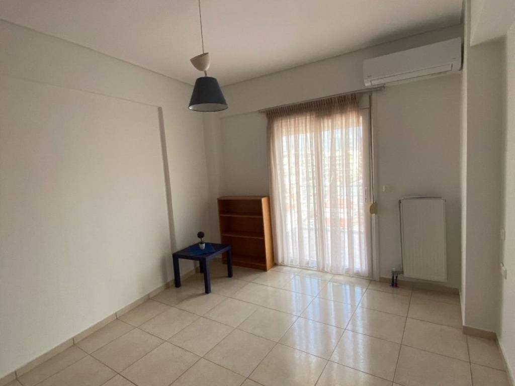 Ypnodomatio
Mporei na prostethei krebati kainoyrgio