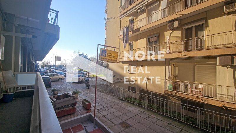 Θέα από μπαλκόνι