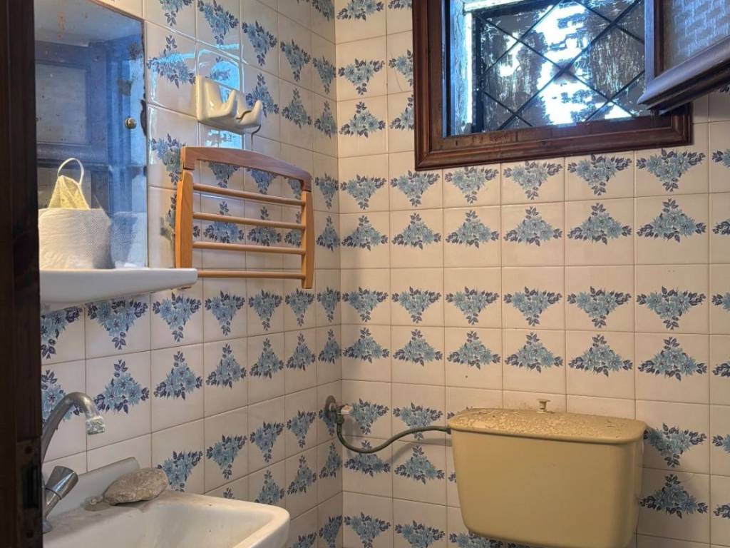 Τουαλέτα γκαρσονιέρας