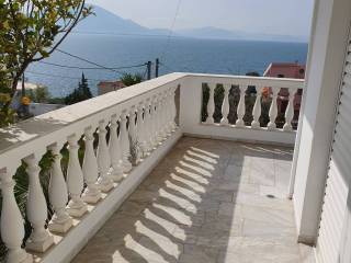 ΜΠΑΛΚΟΝΙ ΙΣΟΓΕΙΟΥ