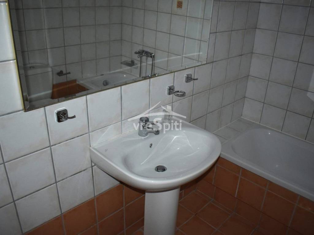 ΑΠΟΨΗ ΛΟΥΤΡΟΥ