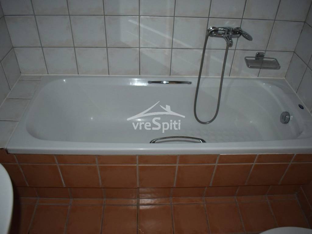 ΑΠΟΨΗ ΛΟΥΤΡΟΥ