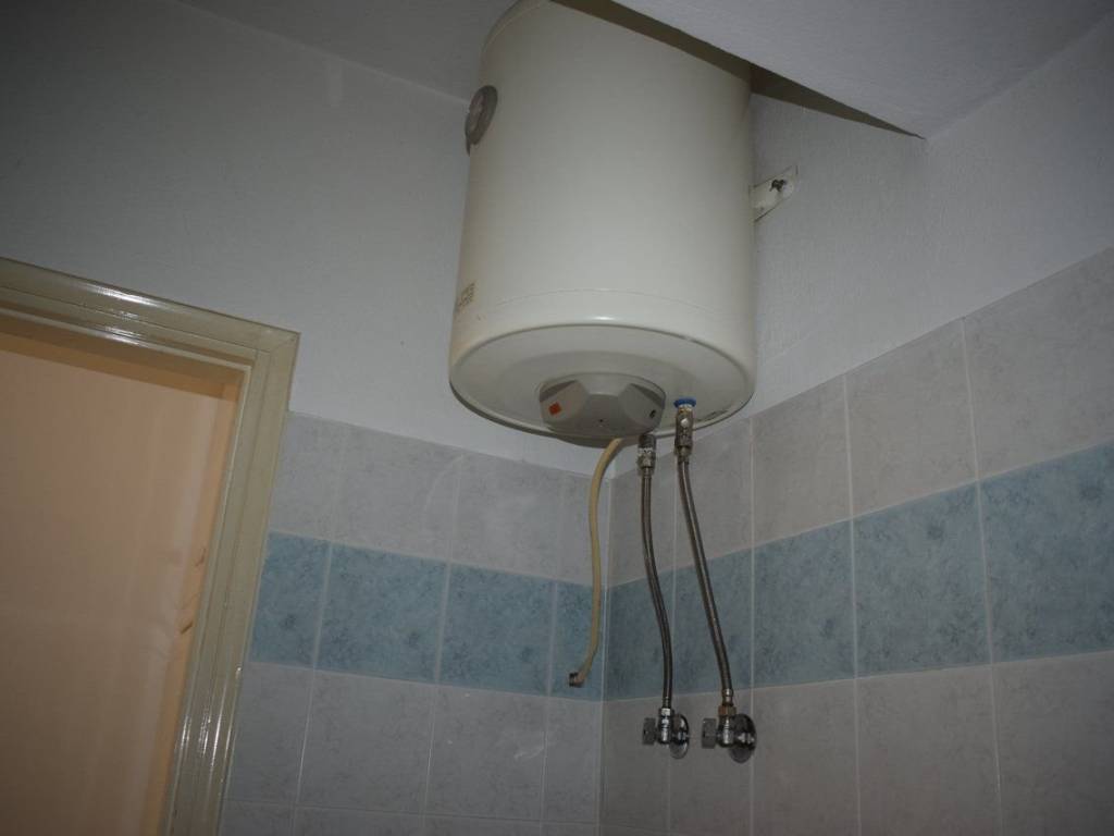 ΑΠΟΨΗ ΛΟΥΤΡΟΥ