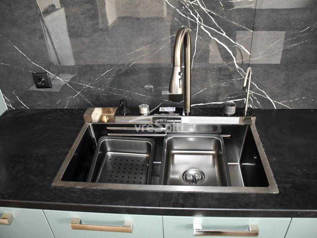 ΑΠΟΨΗ ΚΟΥΖΙΝΑΣ