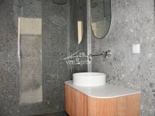 ΑΠΟΨΗ ΜΠΑΝΙΟΥ