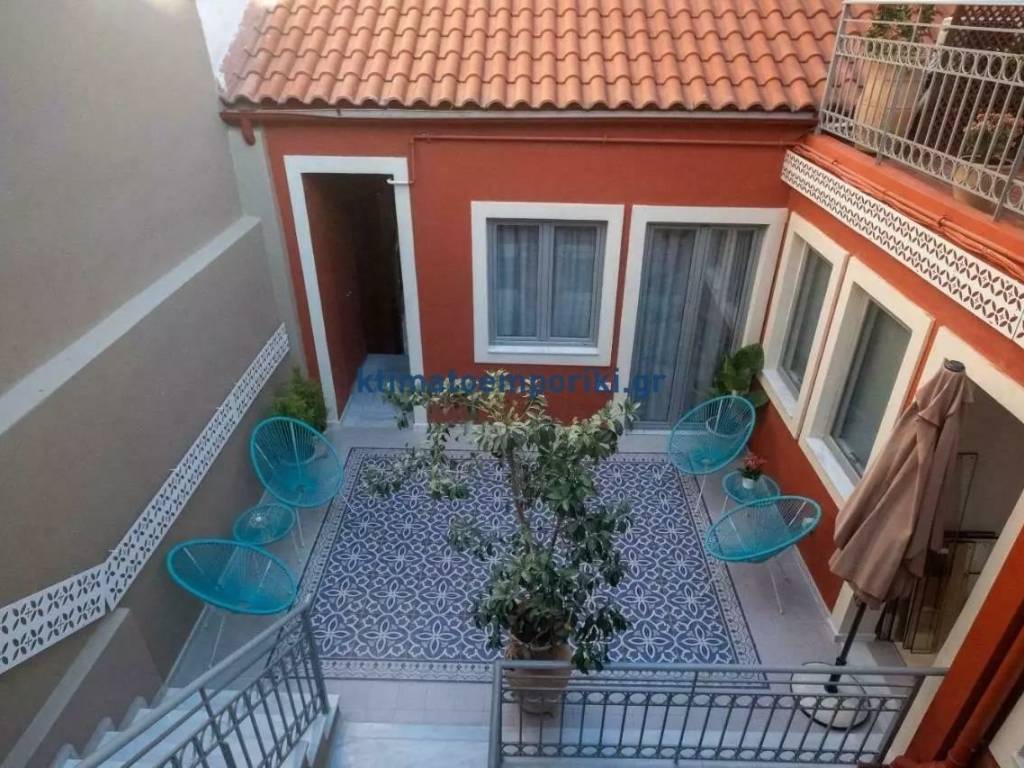 Εσωτερικοι χώροι