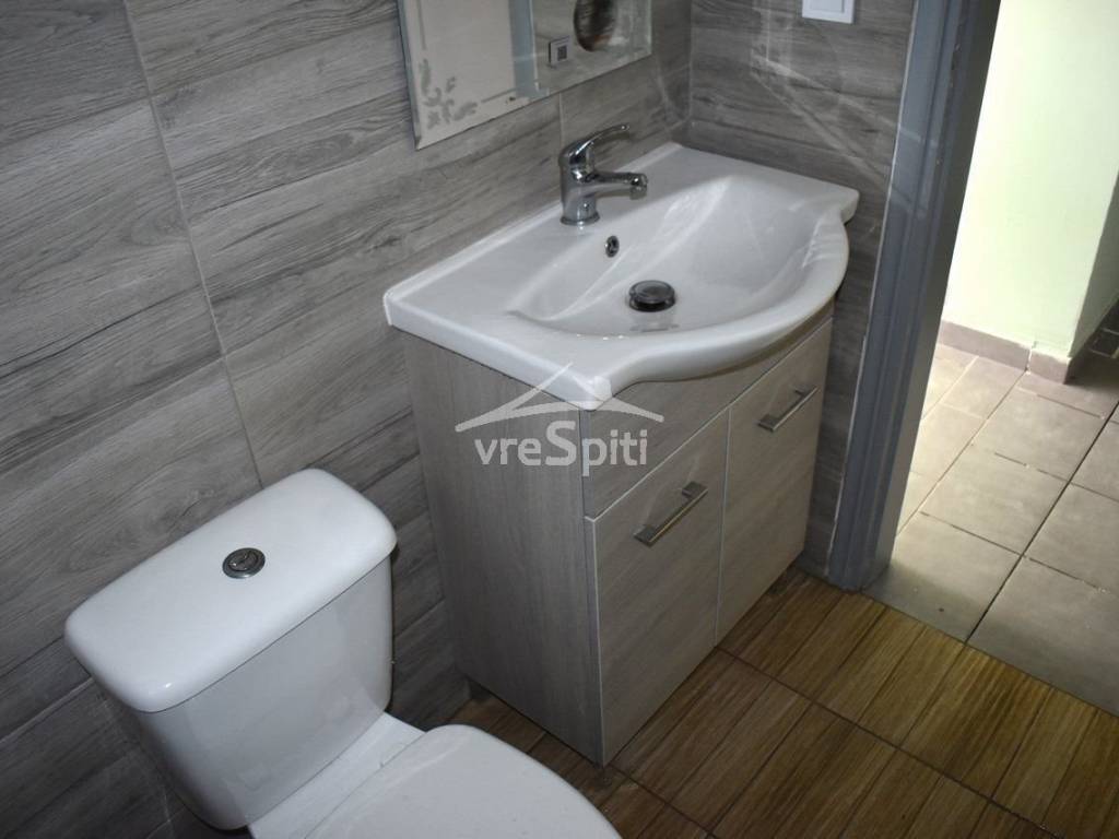 ΑΠΟΨΗ ΛΟΥΤΡΟΥ