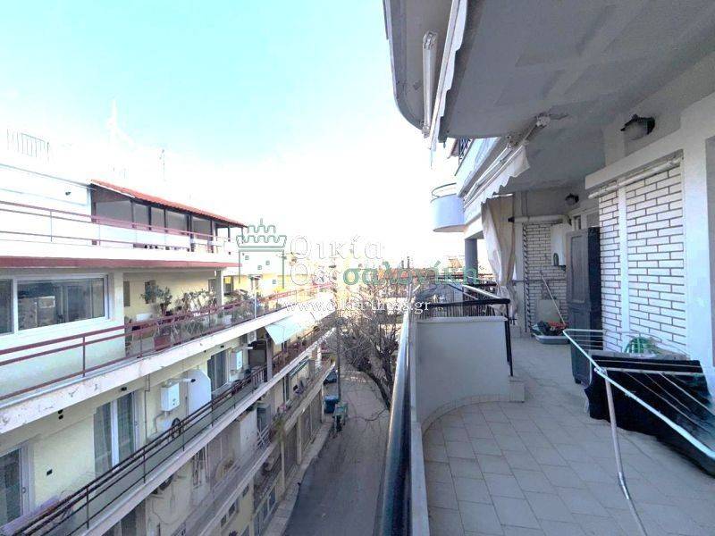 Θέα από μπαλκόνι