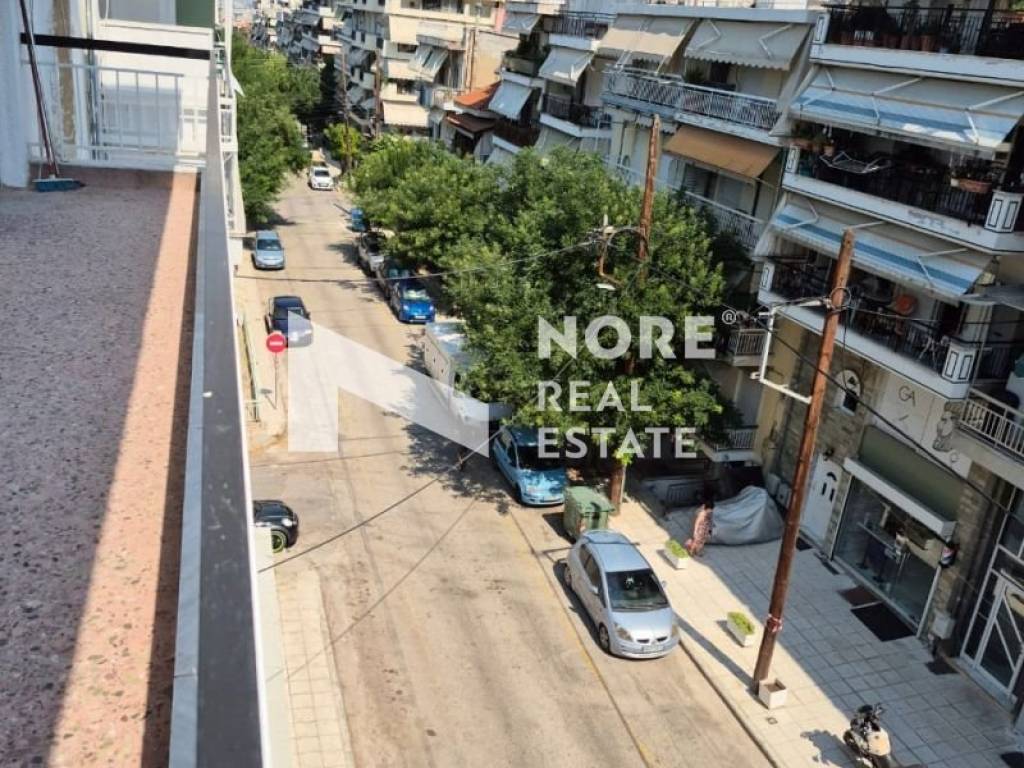 Θέα από μπαλκόνι