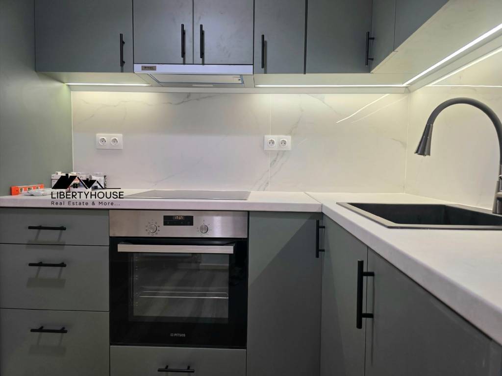 Elektrike  koyzina me keramikes esties