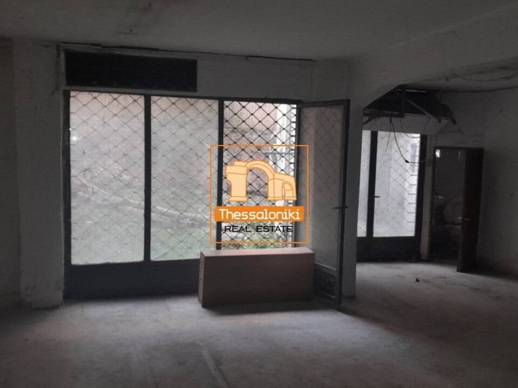 Πλ. Αντιγονιδών, Διαμέρισμα, 300 τ.μ.