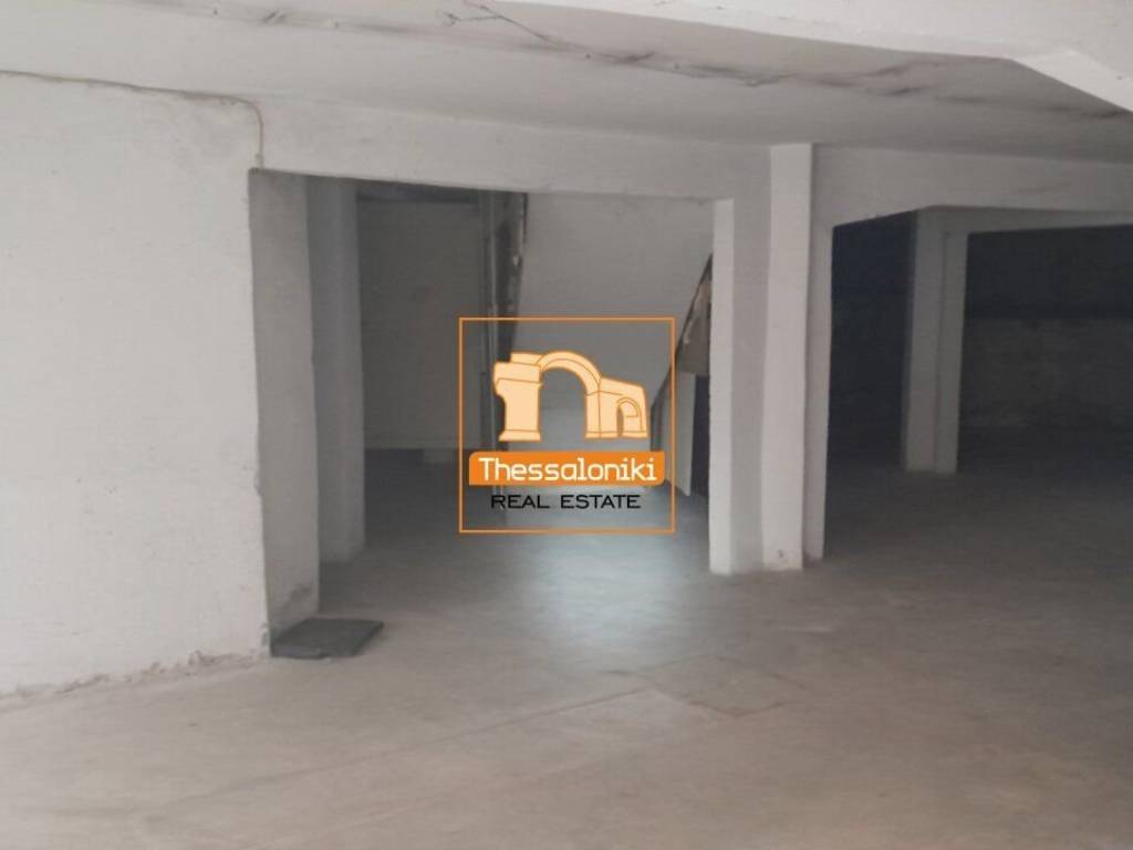 Πλ. Αντιγονιδών, Διαμέρισμα, 300 τ.μ.