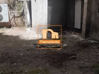 Πλ. Αντιγονιδών, Διαμέρισμα, 300 τ.μ.