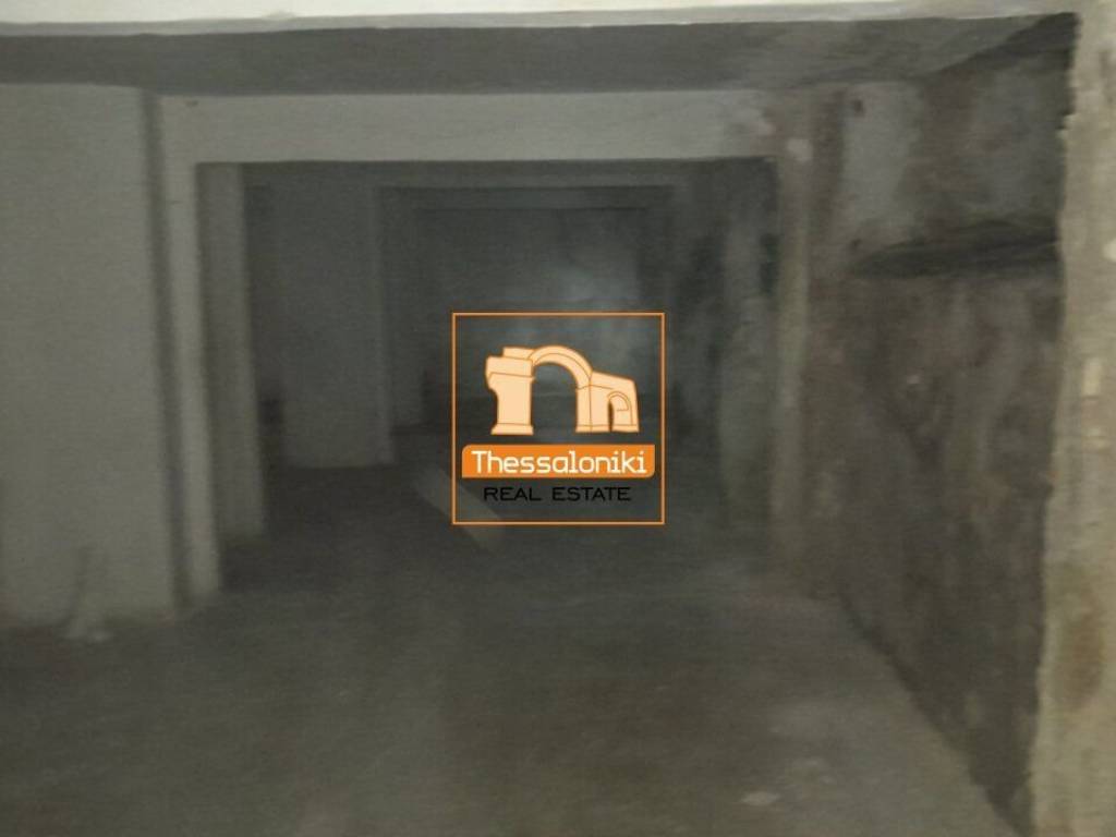 Πλ. Αντιγονιδών, Διαμέρισμα, 300 τ.μ.