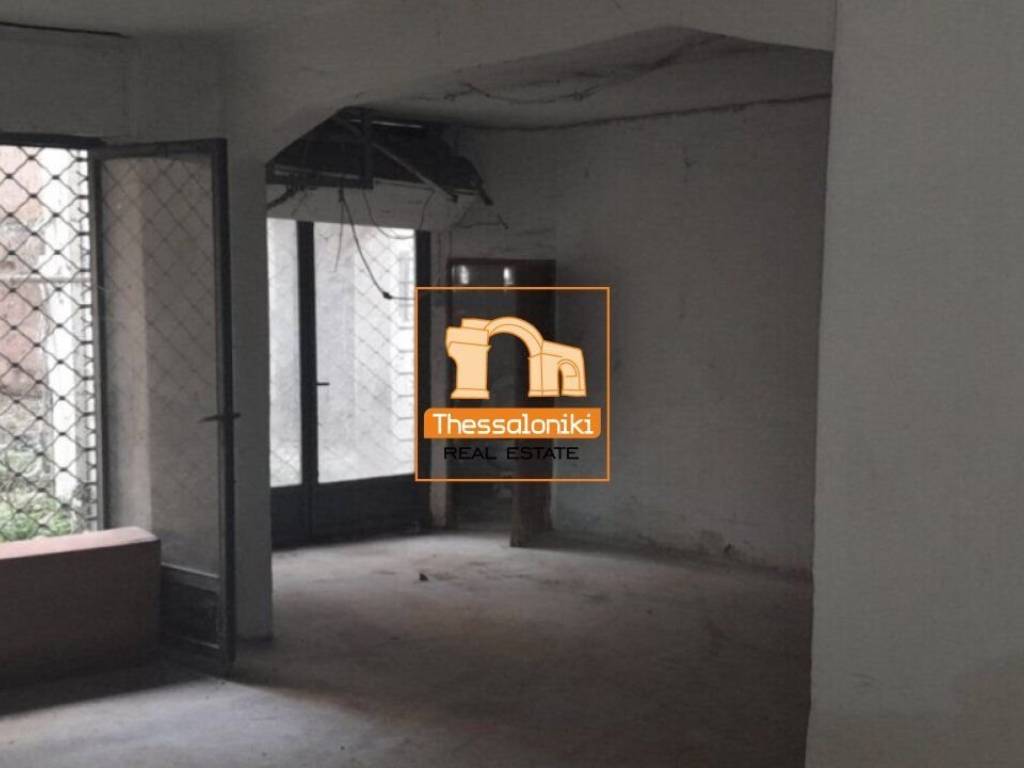 Πλ. Αντιγονιδών, Διαμέρισμα, 300 τ.μ.