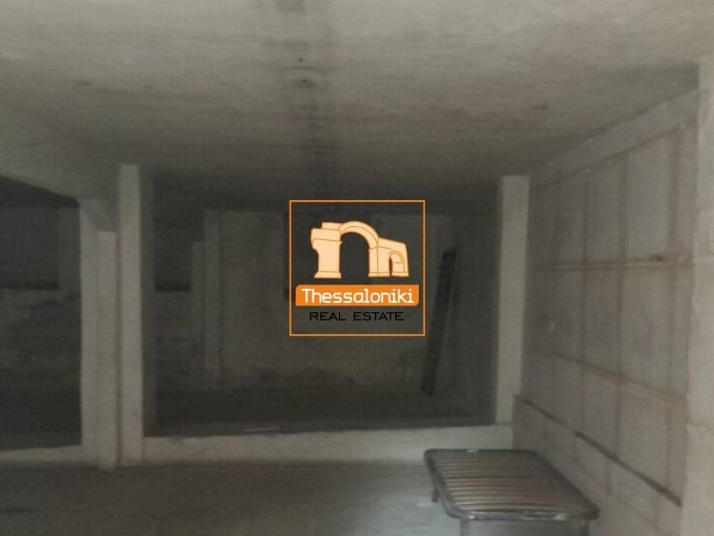 Πλ. Αντιγονιδών, Διαμέρισμα, 300 τ.μ.