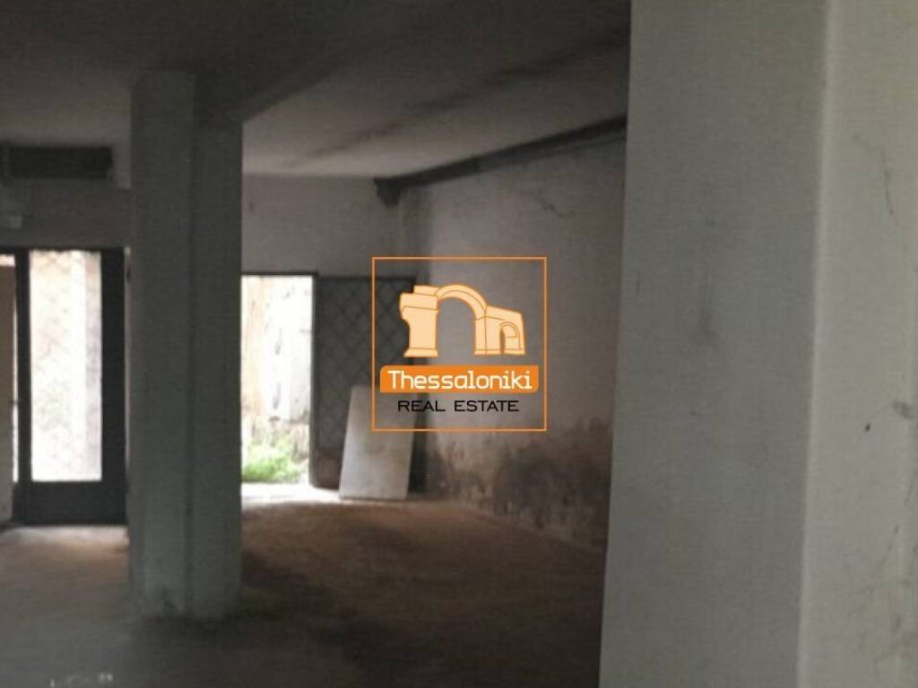 Πλ. Αντιγονιδών, Διαμέρισμα, 300 τ.μ.