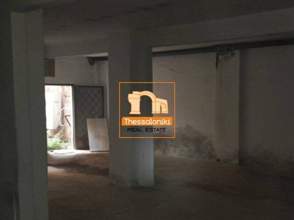 Πλ. Αντιγονιδών, Διαμέρισμα, 300 τ.μ.