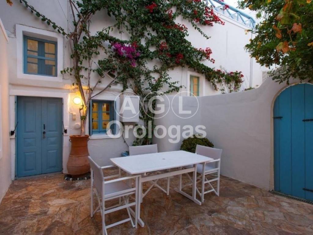 Εσωτερικοι χώροι