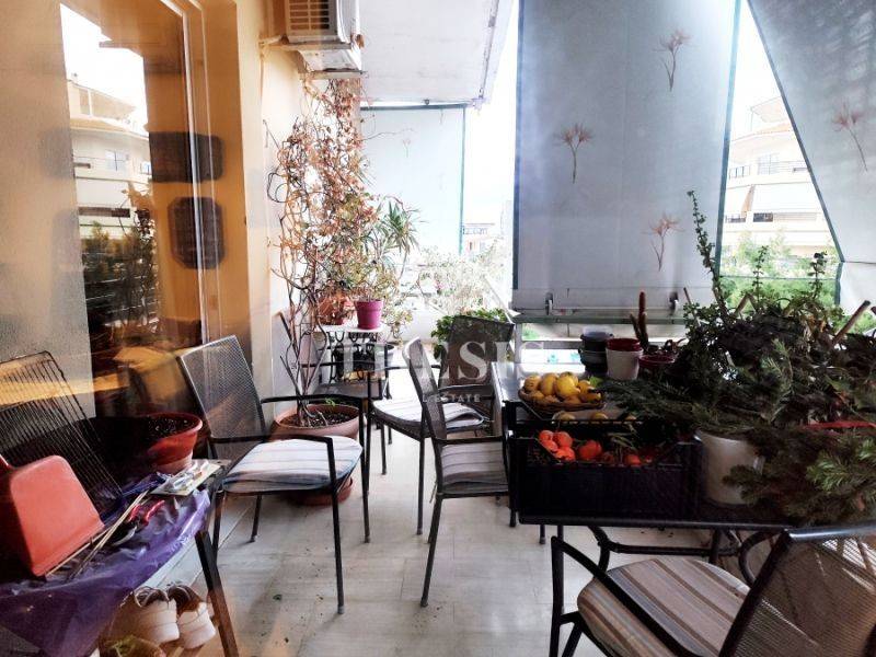 Θέα από μπαλκόνι