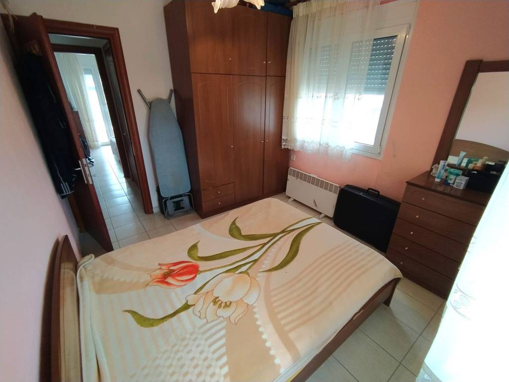 ANYPLACE MESITIKES YPERESIES