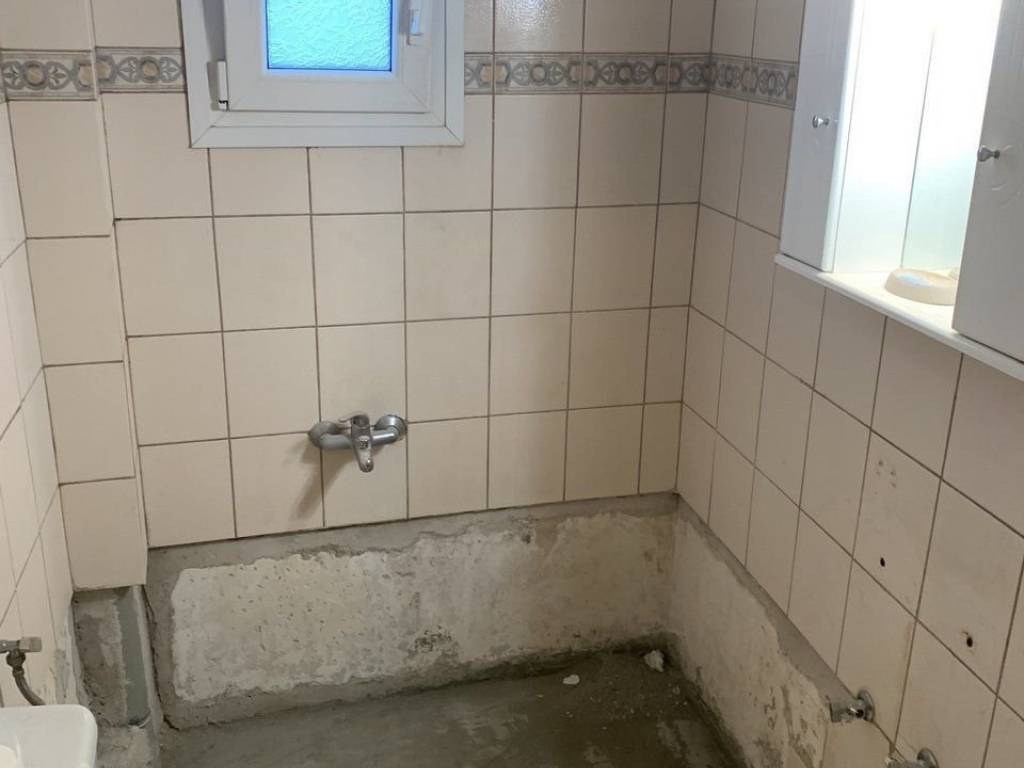 Forumland Real Estate, Μπάνιο με ντουζιέρα