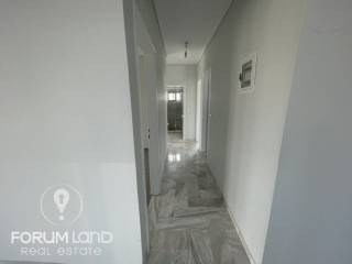 Forumland Real Estate, Διάδρομος