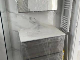 Forumland Real Estate, Μπάνιο