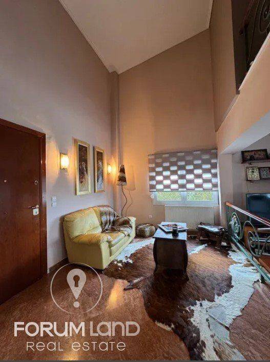 Forumland Real Estate, Χωλ