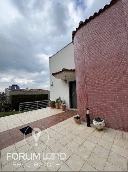 Forumland Real Estate, Εξωτερική Όψη