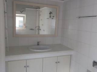 Forumland Real Estate, Μπάνιο